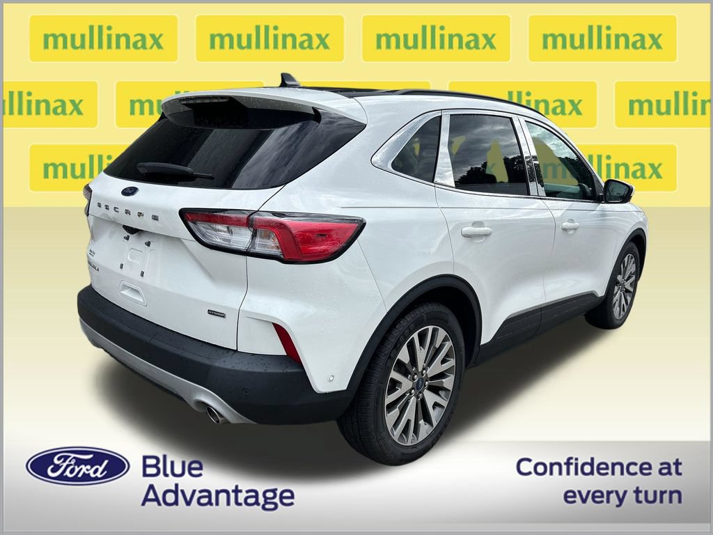 Certified 2021 Ford Escape Titanium FWD image 2