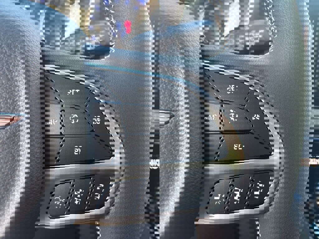 New 2026 Chrysler Pacifica Select image 13