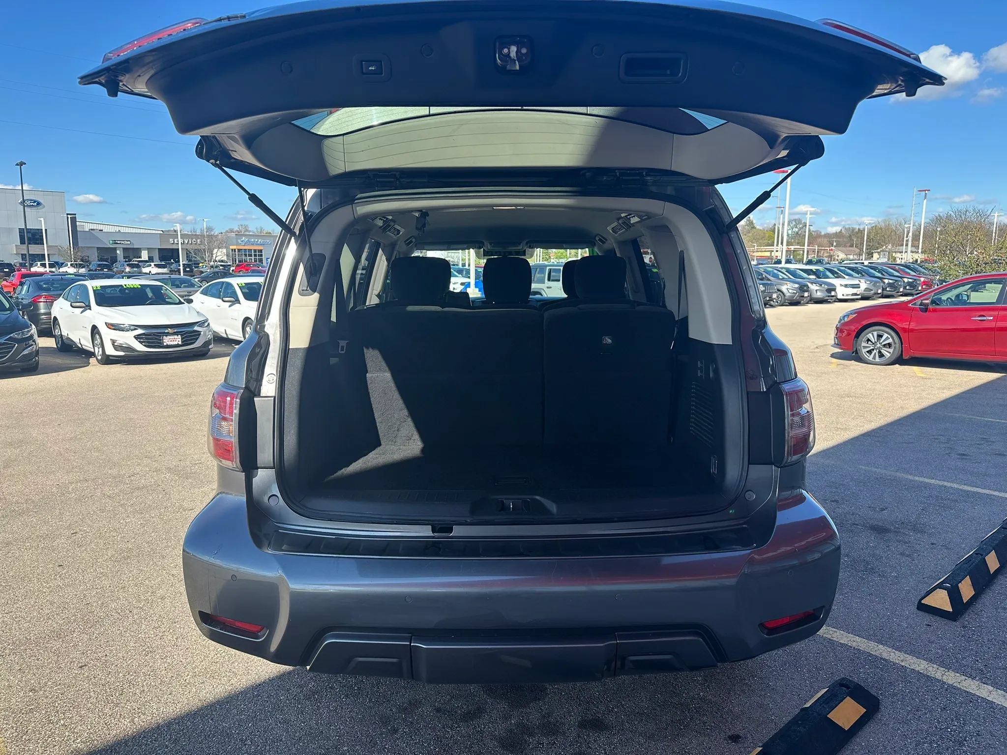 Used 2020 Nissan Armada SV w/ Driver Package AWD/4WD image 7