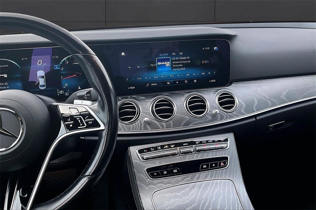 Used 2021 Mercedes-Benz E 350 4MATIC Sedan image 4