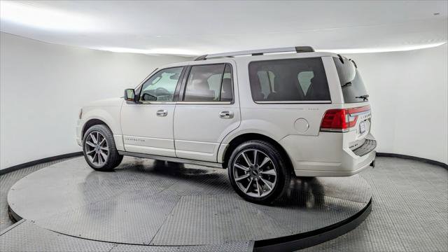Used 2017 Lincoln Navigator Reserve image 4