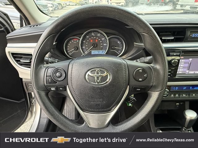 Used 2014 Toyota Corolla LE FWD image 13