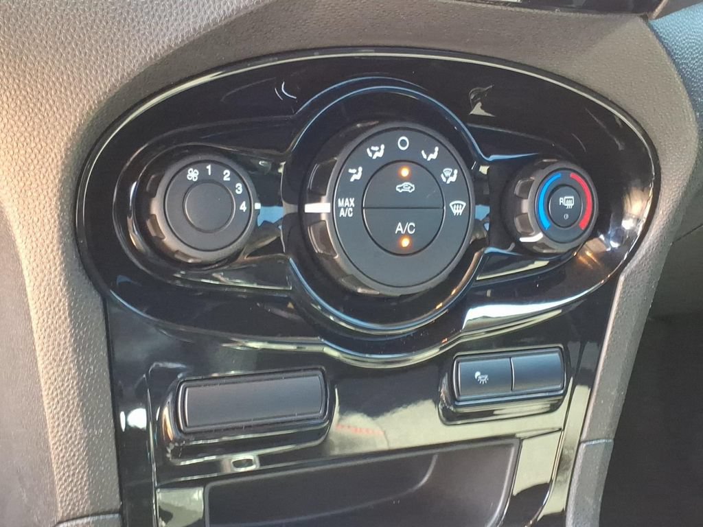 Used 2019 Ford Fiesta ST-Line FWD image 12