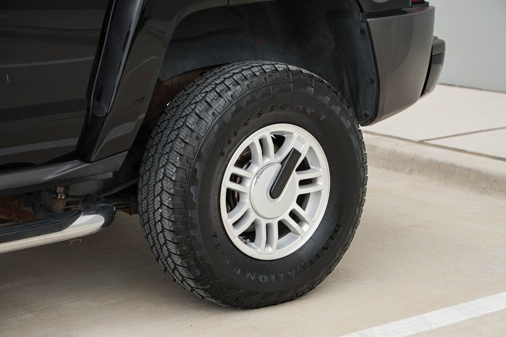 Used 2006 HUMMER H3 w/ Chrome Appearance Package image 31
