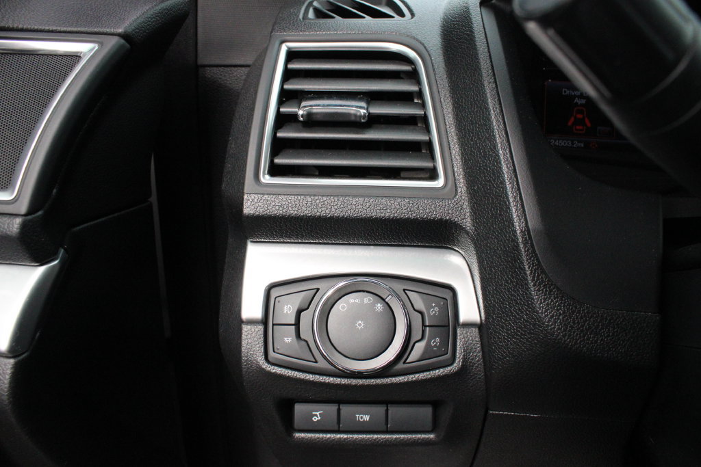 Used 2017 Ford Explorer Sport w/ Equipment Group 401A AWD/4WD image 9
