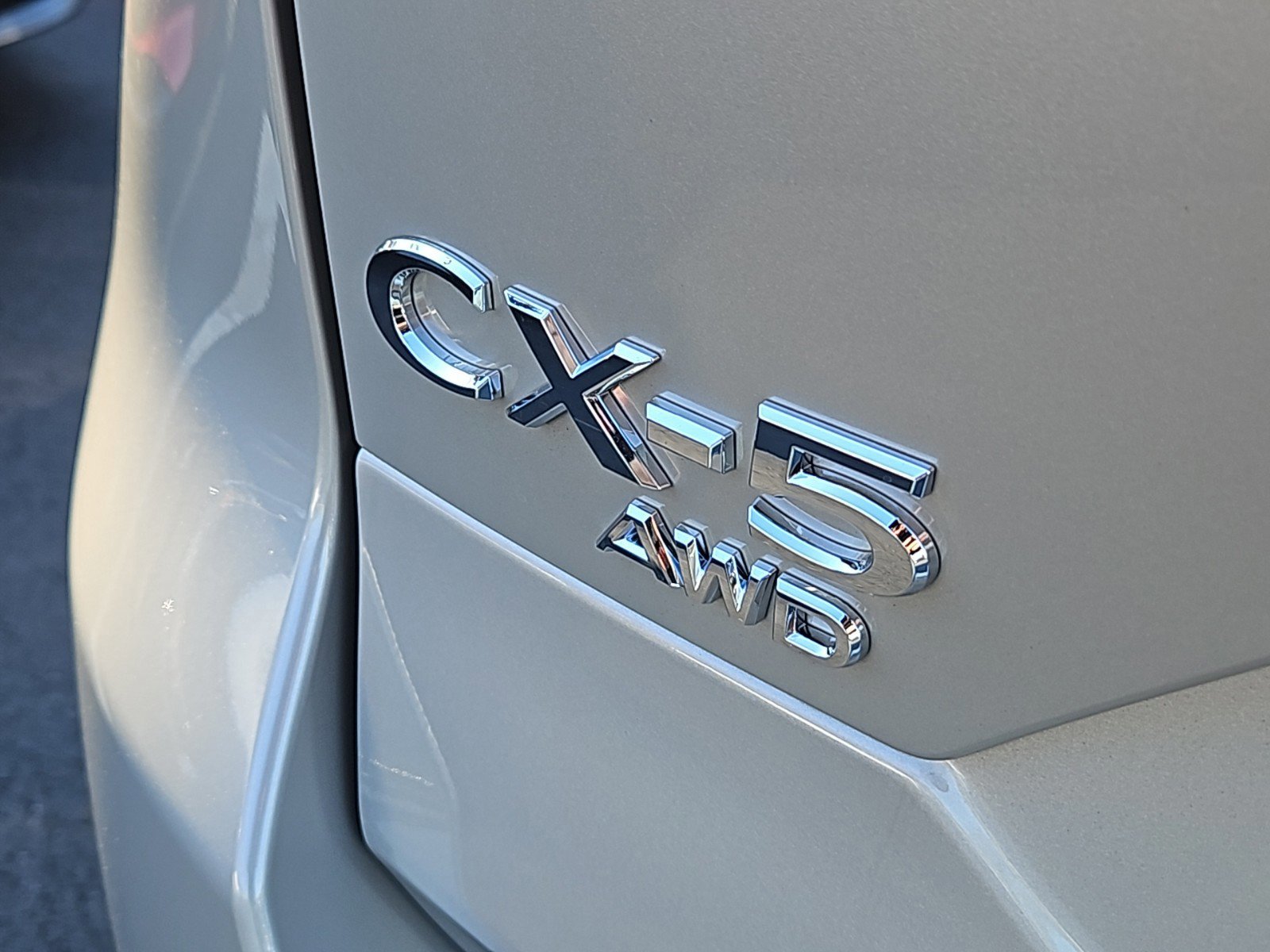 New 2025 MAZDA CX-5 AWD 2.5 S w/ Premium Plus Pkg image 4