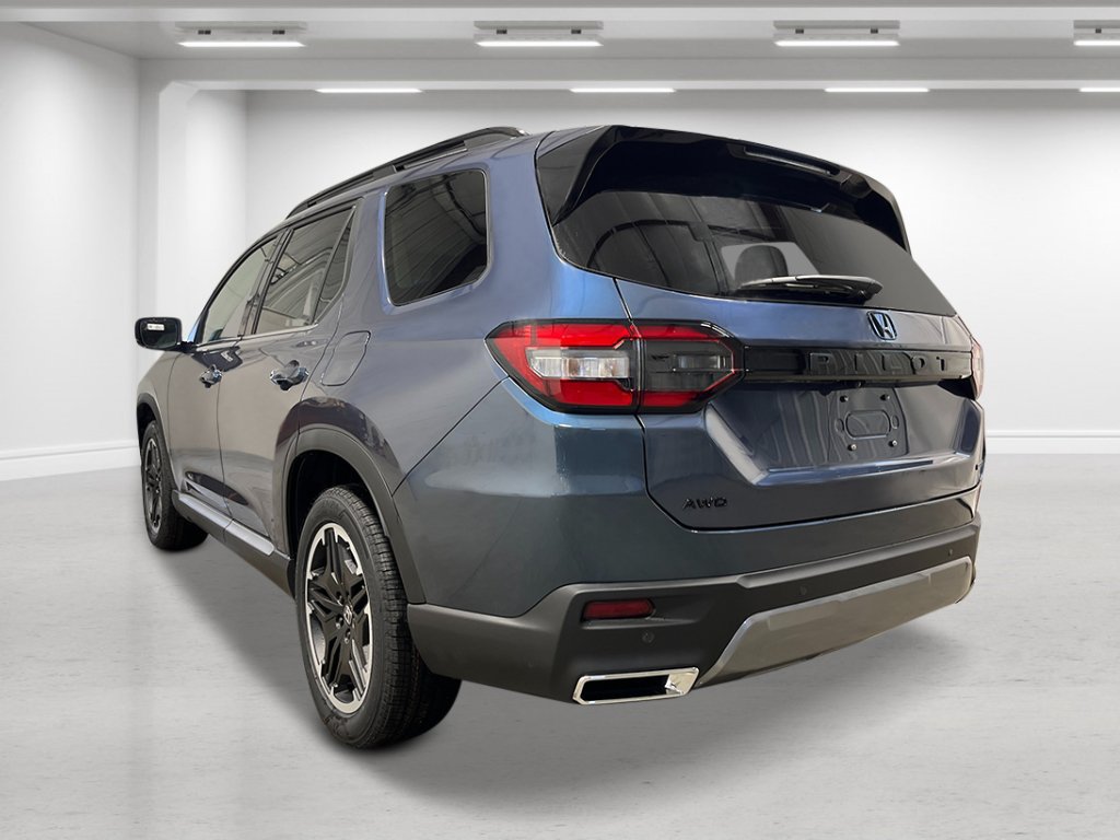 New 2026 Honda Pilot Touring image 3
