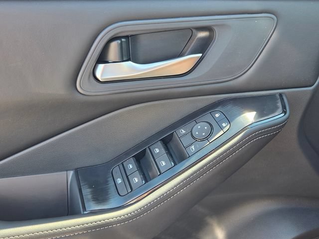 New 2026 Nissan Rogue SV FWD image 28
