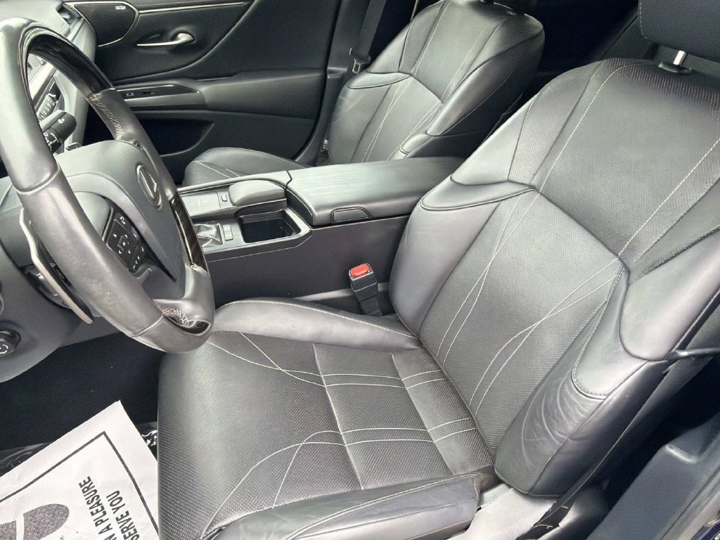 Used 2021 Lexus ES 300h w/ Accessory Package FWD image 15