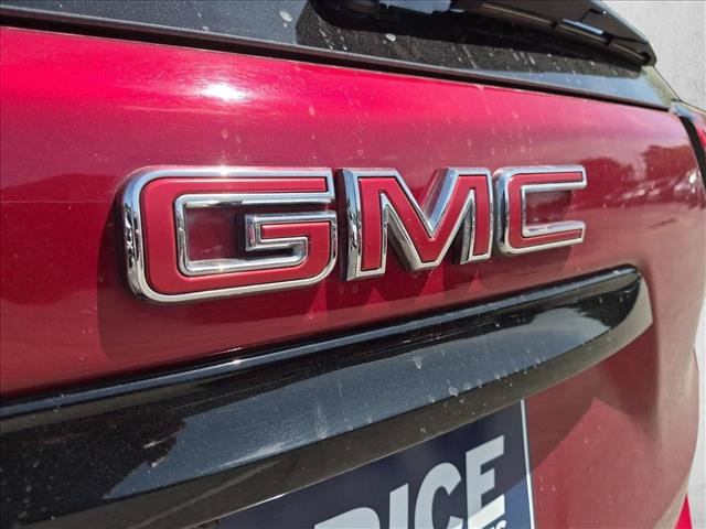 Used 2024 GMC Terrain SLE w/ Driver Convenience Package FWD image 15