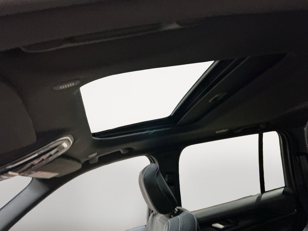 Used 2024 Jeep Grand Cherokee Laredo X w/ Luxury Tech Group I image 22