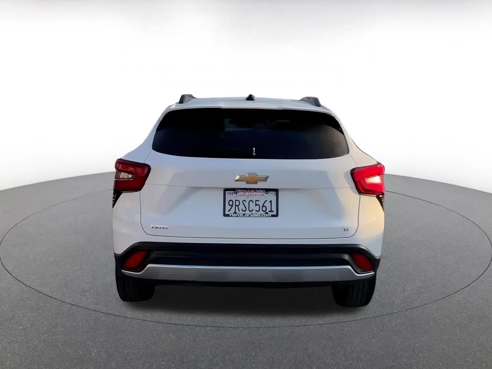 Used 2025 Chevrolet Trax LT image 12