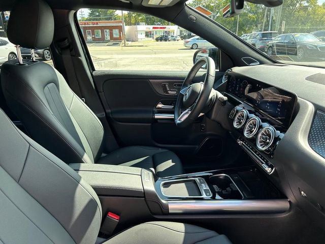 Used 2024 Mercedes-Benz GLA 250 4MATIC image 31