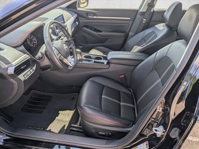 Used 2024 Nissan Altima 2.5 SR FWD image 14
