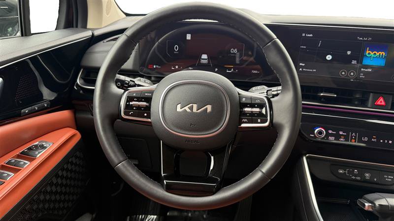 Used 2025 Kia Carnival SX Prestige FWD image 13