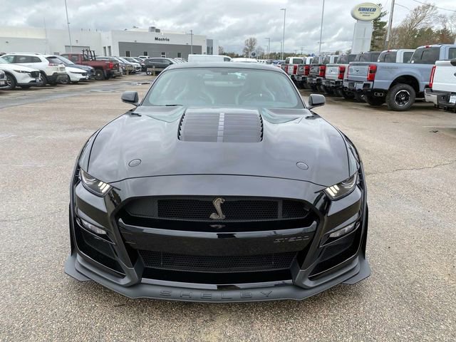 Used 2022 Ford Mustang Shelby GT500 w/ Carbon Fiber Track Pack RWD image 9