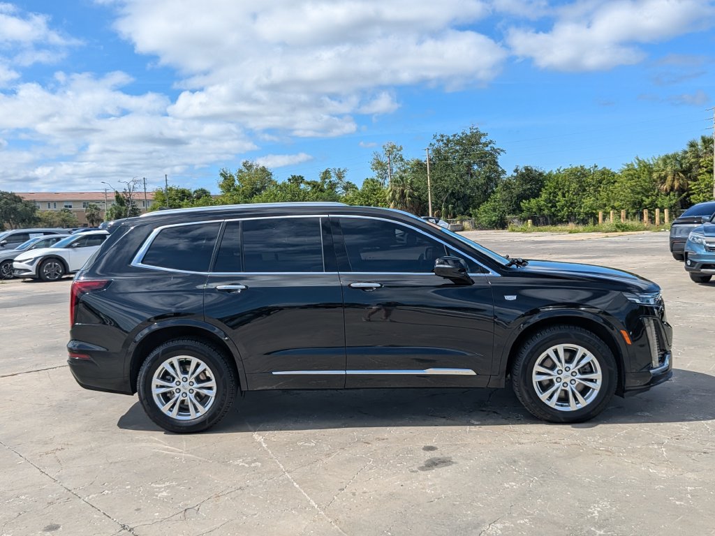 Used 2024 Cadillac XT6 Luxury FWD image 9
