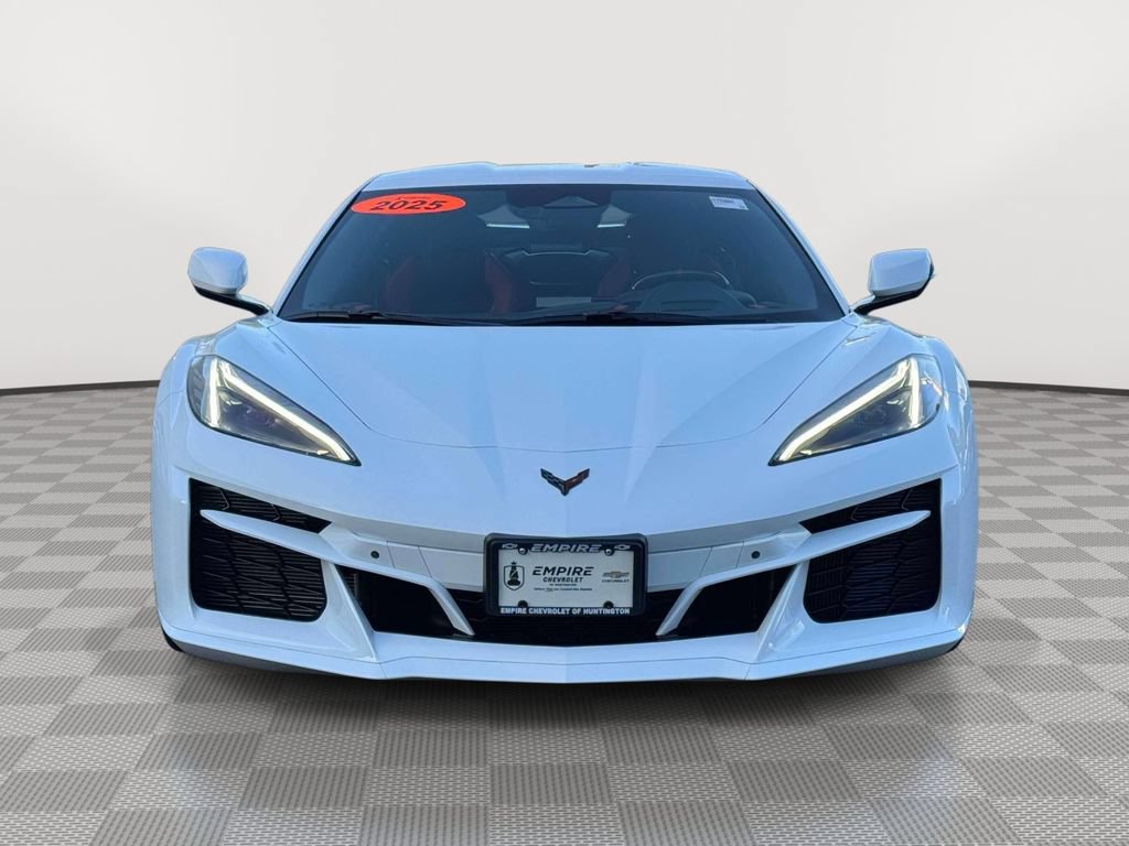 Used 2025 Chevrolet Corvette E-Ray AWD/4WD image 2