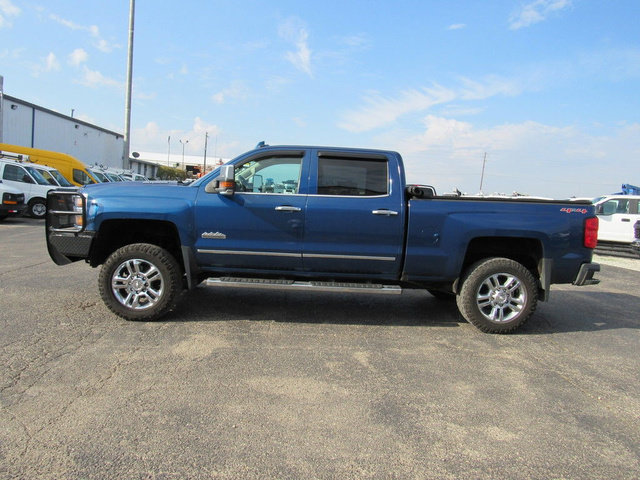 Used 2016 Chevrolet Silverado 2500 High Country w/ Duramax Plus Package AWD/4WD image 6