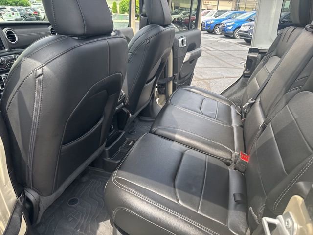 Used 2022 Jeep Wrangler Unlimited Sahara w/ Cold Weather Group image 27