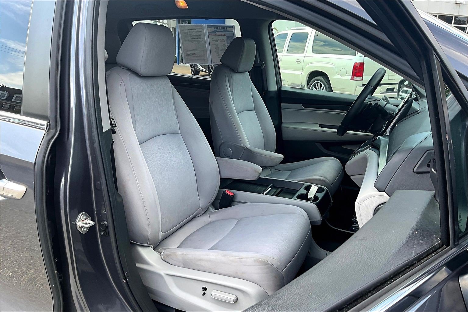 Used 2019 Honda Odyssey EX image 7
