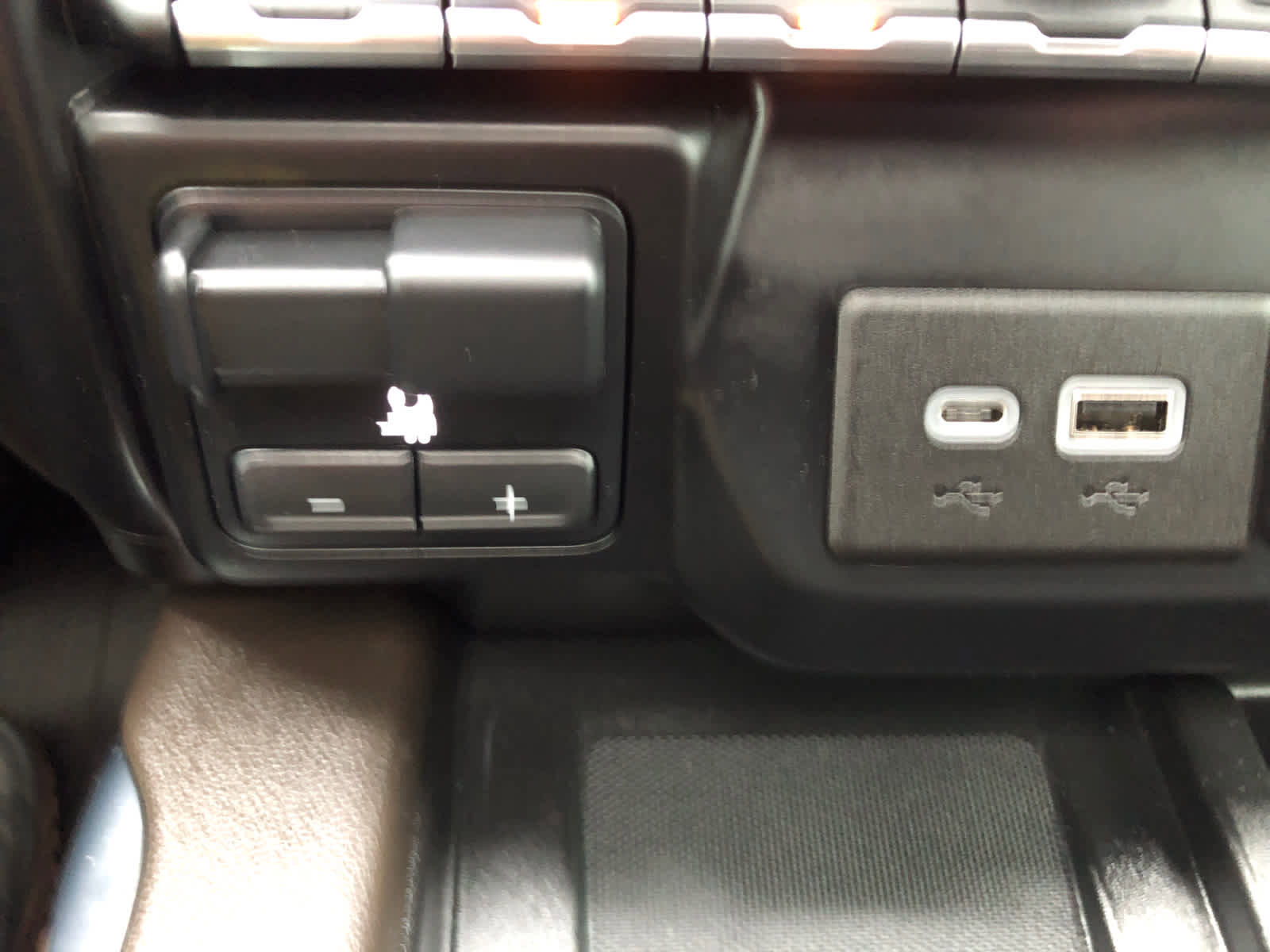 Used 2021 GMC Sierra 2500 Denali w/ Denali Ultimate Package image 25