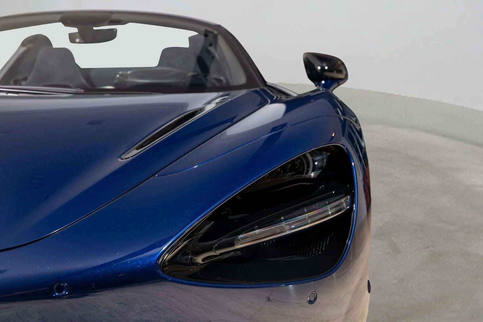 New 2026 McLaren 750S Spider RWD image 32