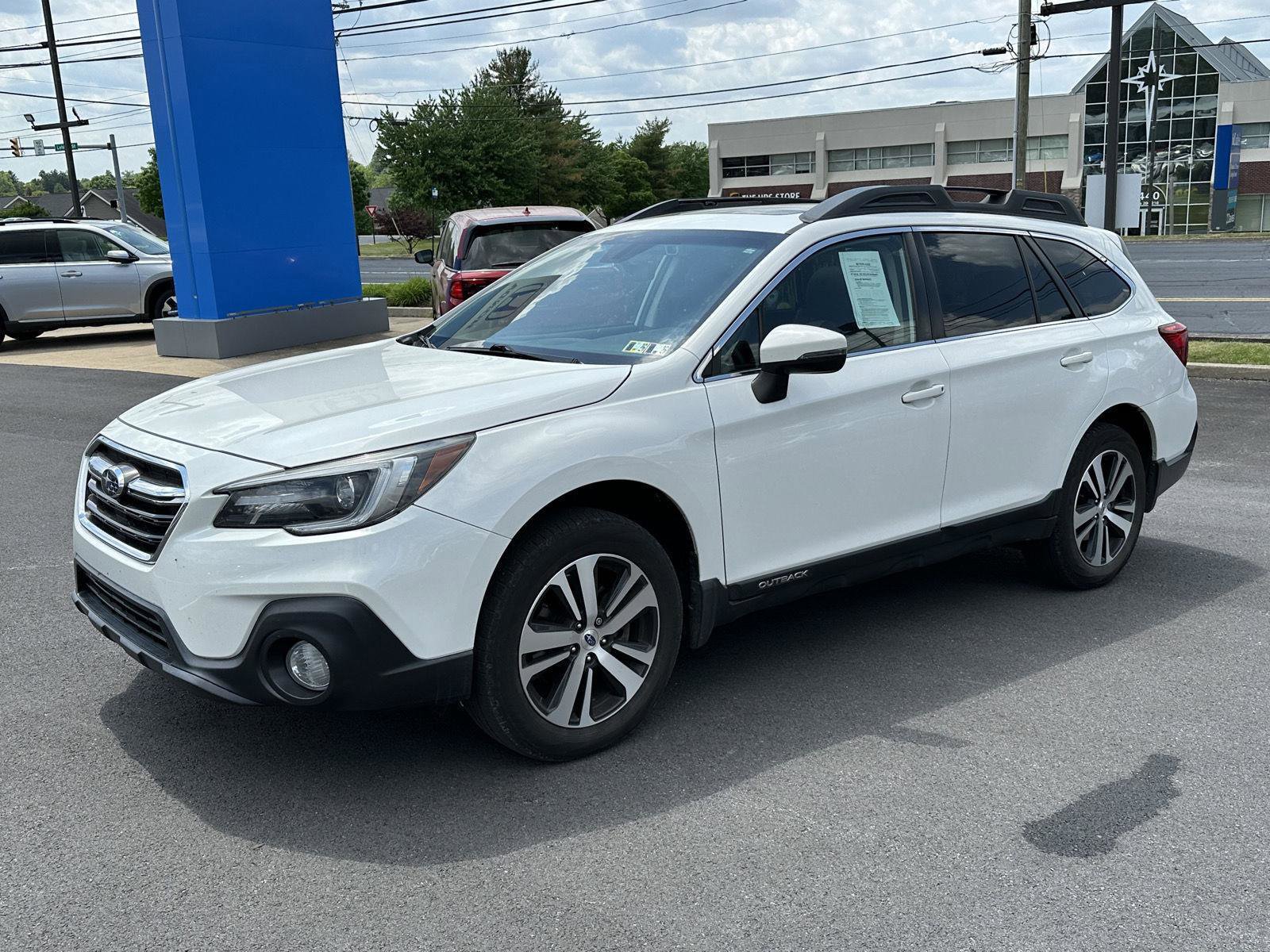 Used 2019 Subaru Outback 2.5i Limited w/ Popular Package #2 AWD/4WD image 4
