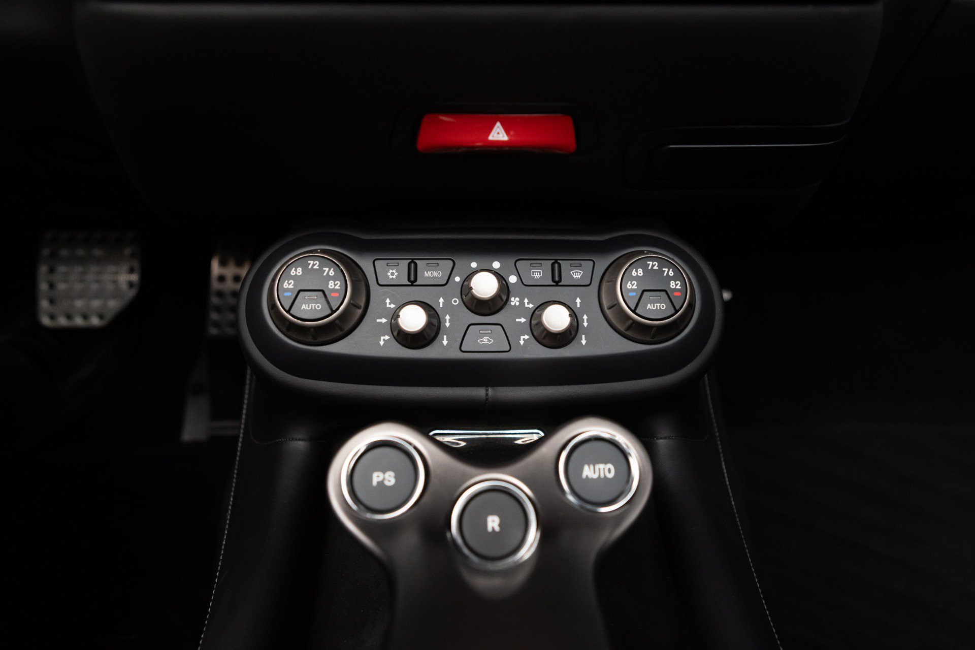 Used 2010 Ferrari California image 83