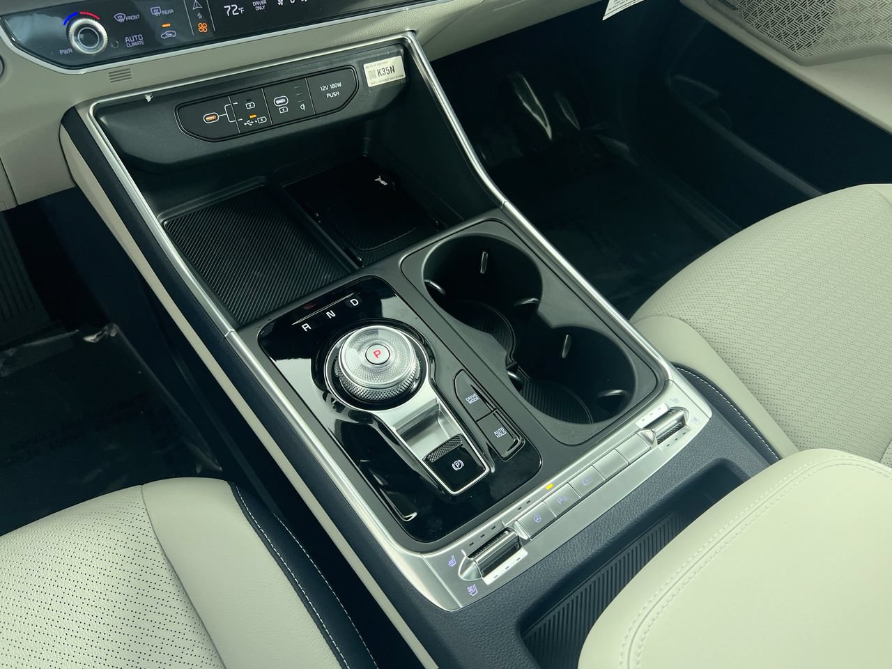 Certified 2025 Kia Carnival SX Prestige FWD image 22