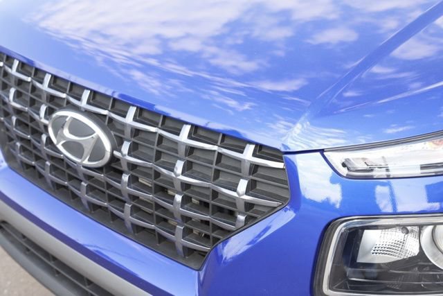 Certified 2026 Hyundai Venue SEL FWD image 11