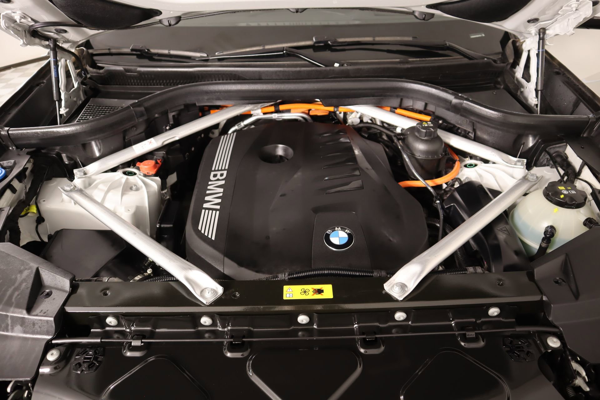 Used 2026 BMW X5 xDrive50e w/ M Sport Package image 21