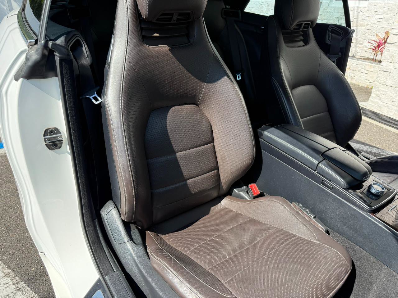 Used 2014 Mercedes-Benz E 550 Cabriolet image 32