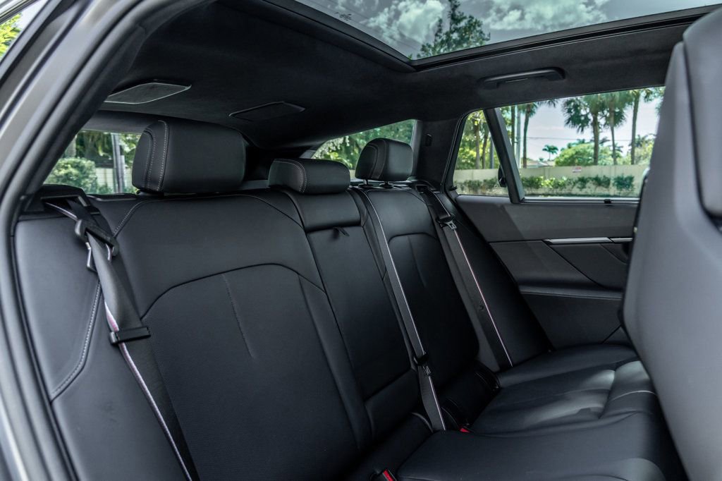 Used 2025 BMW M5 Touring image 23