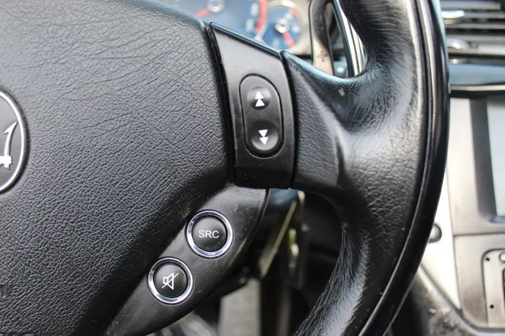 Used 2011 Maserati GranTurismo Convertible RWD image 31