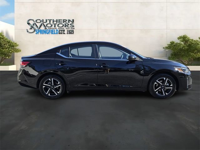 Used 2025 Nissan Sentra SV FWD image 6