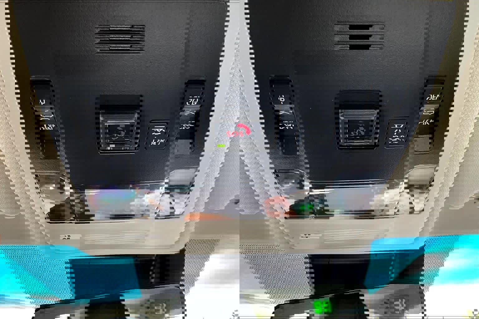 Used 2025 Lexus ES 350 w/ Premium Package image 34