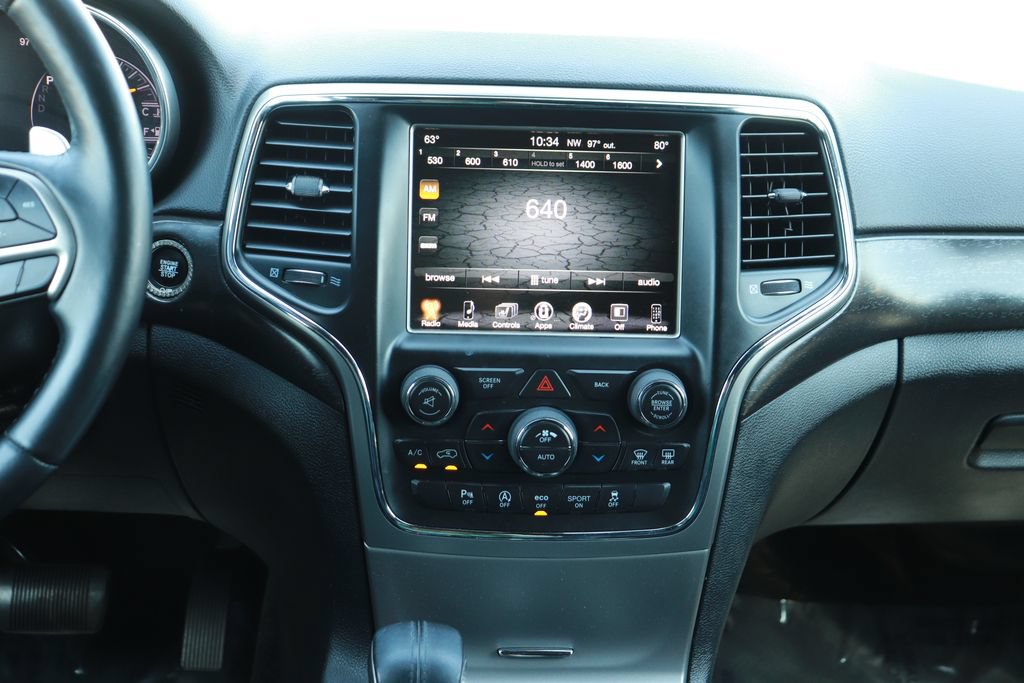 Used 2017 Jeep Grand Cherokee Altitude RWD image 14