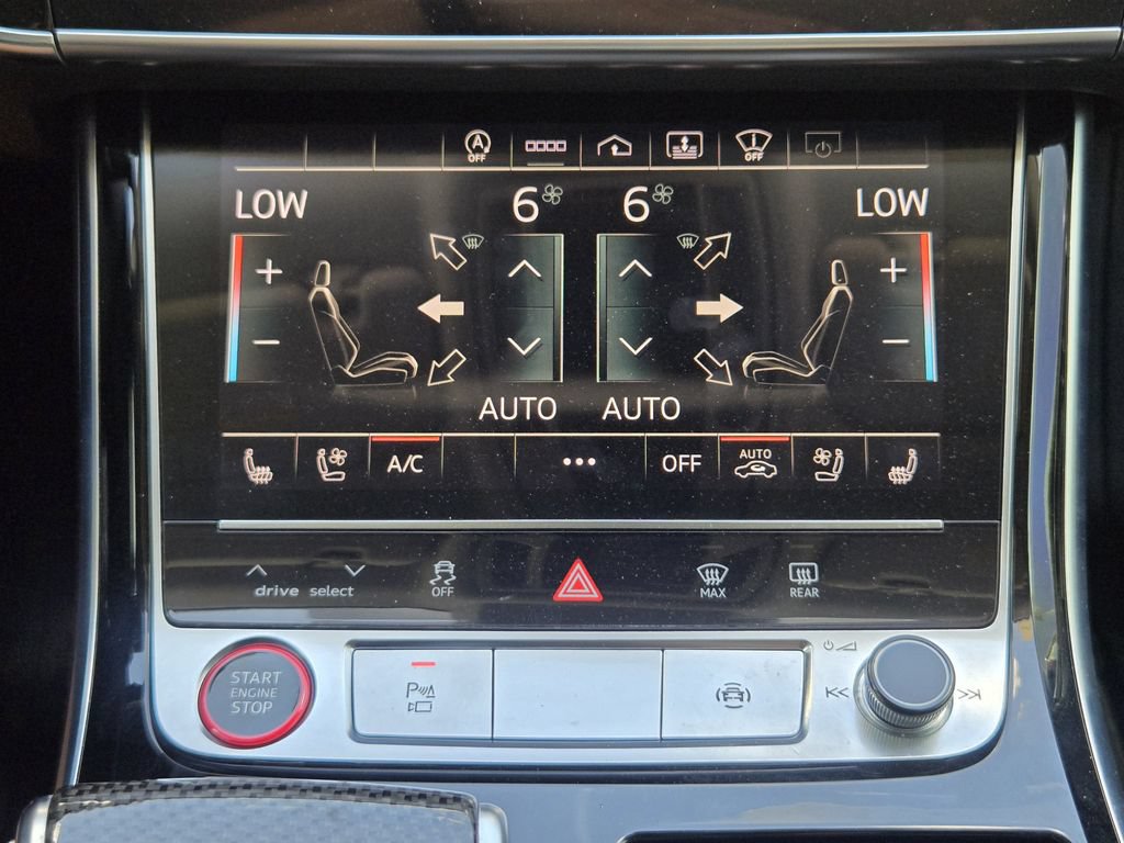 Used 2022 Audi S8 w/ S8 Comfort Plus Package AWD/4WD image 18