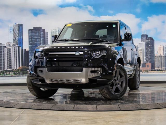 Certified 2025 Land Rover Defender 90 X-Dynamic SE image 1