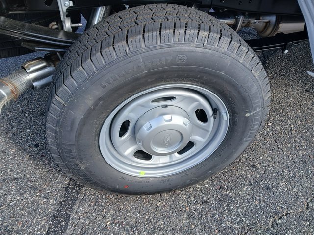 New 2026 Ford F250 XL w/ F-250 >10K GVWR Package image 6