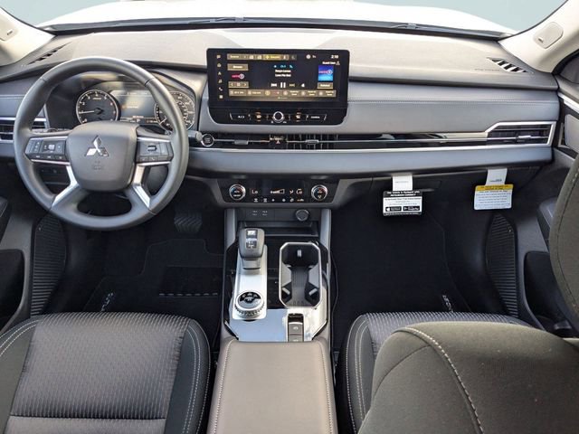 New 2026 Mitsubishi Outlander ES image 14