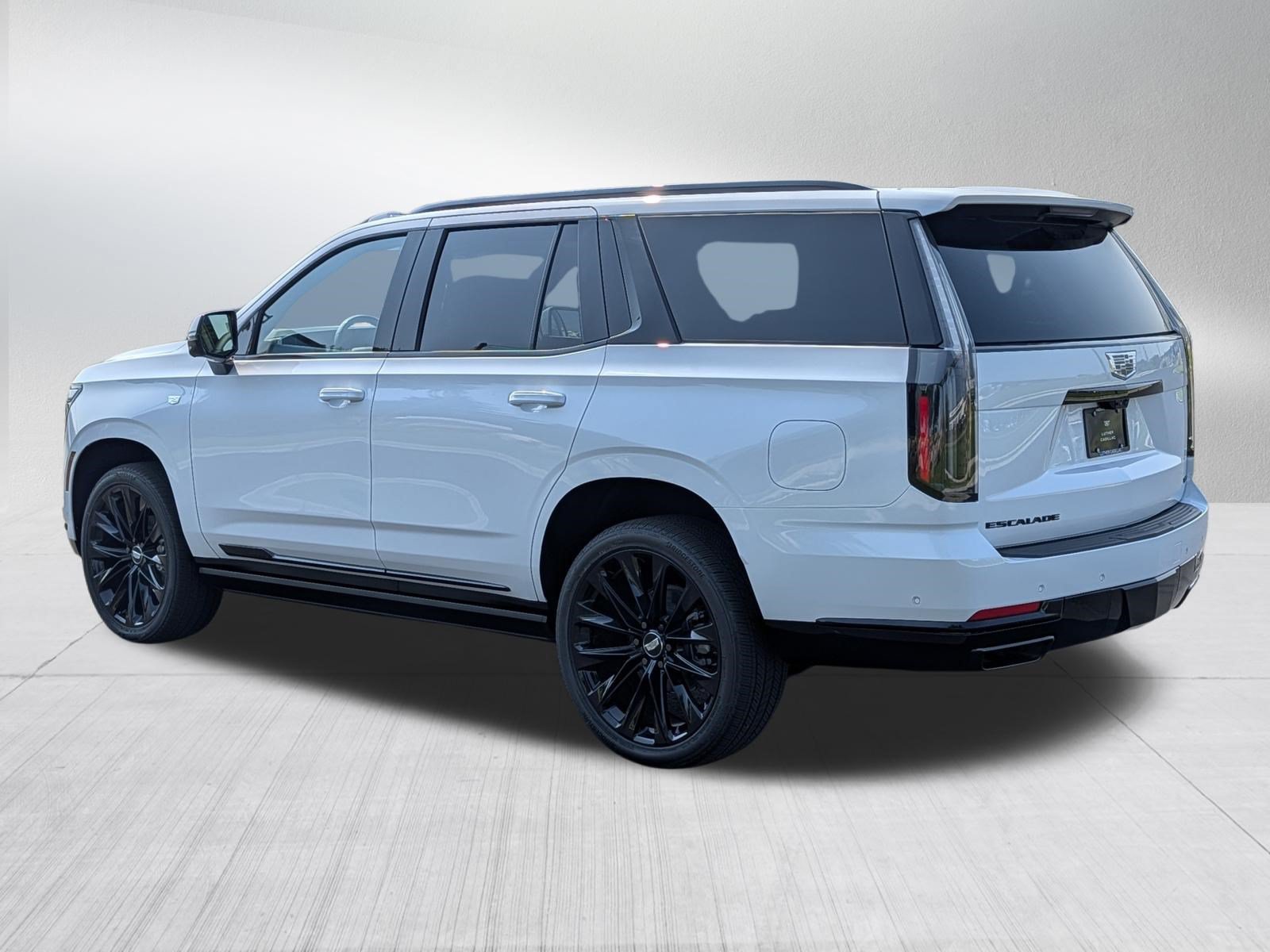 New 2026 Cadillac Escalade Platinum Sport w/ LPO, ONYX Package AWD/4WD image 4