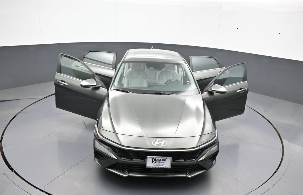 Used 2024 Hyundai Elantra Limited FWD image 45
