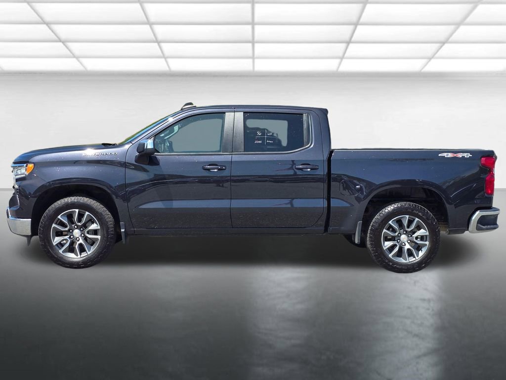 Used 2024 Chevrolet Silverado 1500 LT AWD/4WD image 17