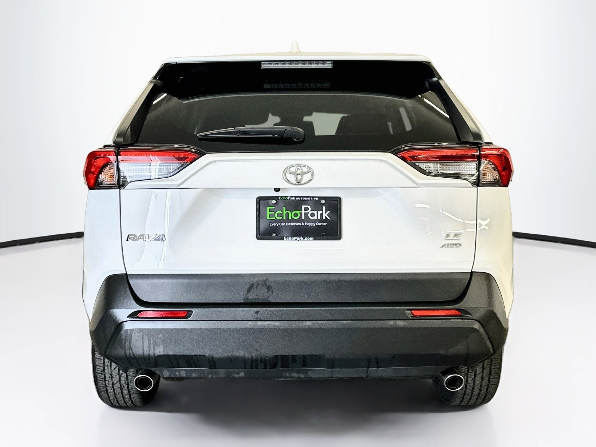 Used 2025 Toyota RAV4 LE AWD/4WD image 7