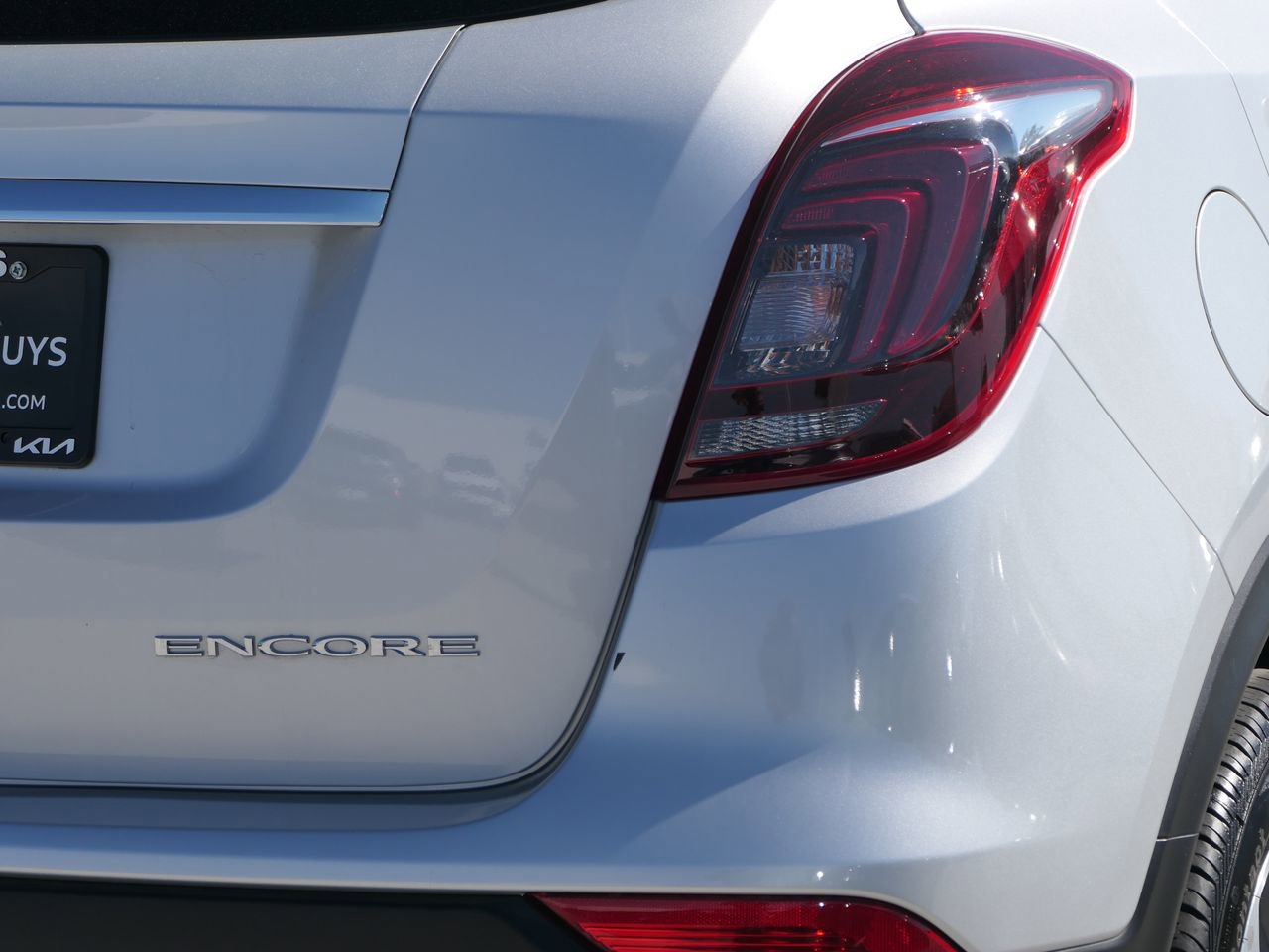 Used 2022 Buick Encore Preferred w/ Safety Package image 4