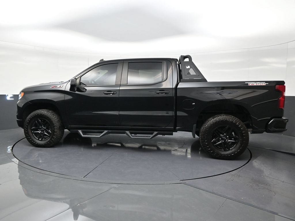 Used 2022 Chevrolet Silverado 1500 LT Trail Boss AWD/4WD image 2