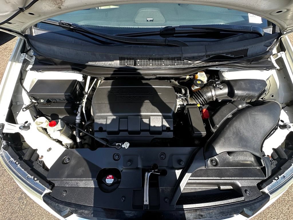 Used 2015 Honda Odyssey Touring image 16