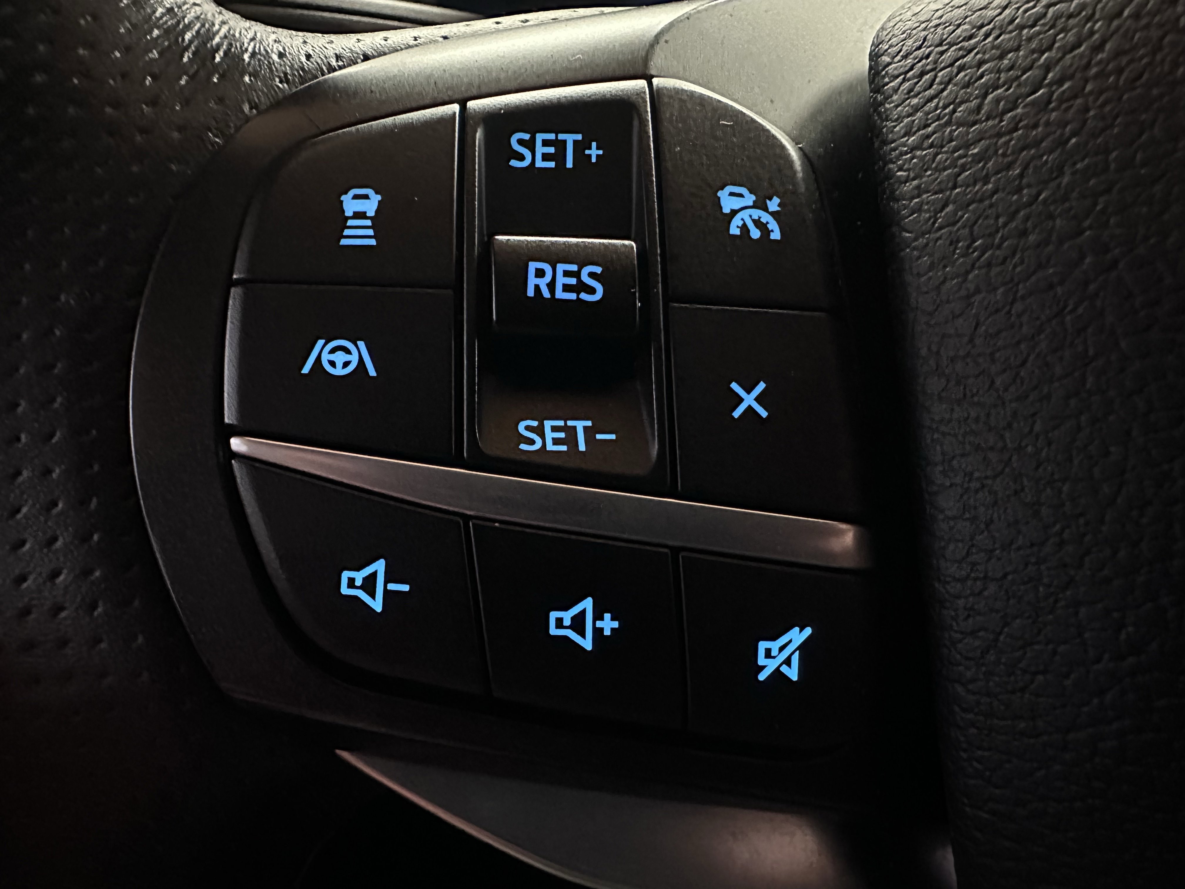 Used 2020 Ford Explorer ST w/ ST Street Pack image 59